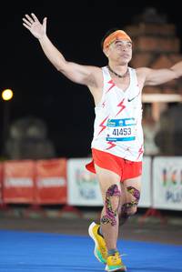 BIB: 41453, 131
                            <button type="button" onclick="openModal(19772985)" class="btn btn-primary btn-sm float-right btn-popup" data-toggle="modal" data-target=".modal-high-quality">
                        <i class="fas fa-shopping-cart"></i> Add to Cart
                    </button>
                                            <button type="button" onclick="isThisMe(19772985, true)" class="btn btn-success btn-sm float-right btn-popup btn-isme hidden" data-toggle="tooltip" data-placement="bottom" title="นี่คือรูปของคุณใช่ไหม คลิกที่นี่เพื่อเอาเข้าอัลบั้ม">
                        <i class="fas fa-plus"></i> Add to album
                    </button>
                    <button type="button" onclick="isThisMe(19772985, false)" class="btn btn-warning btn-sm float-right btn-popup btn-isnotme hidden">
                        <i class="fas fa-ban"></i> Remove from album
                    </button>